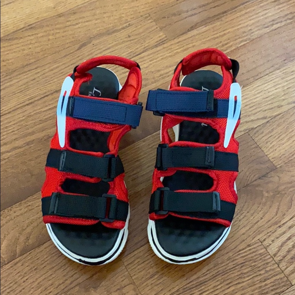 Kids sandal